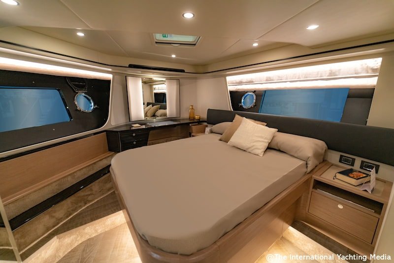 Absolu 62 Fly, cabine Absolu 62 Fly, cabine