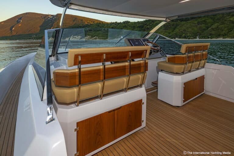 Franchini Mia 63 cockpit Franchini Mia 63 cockpit