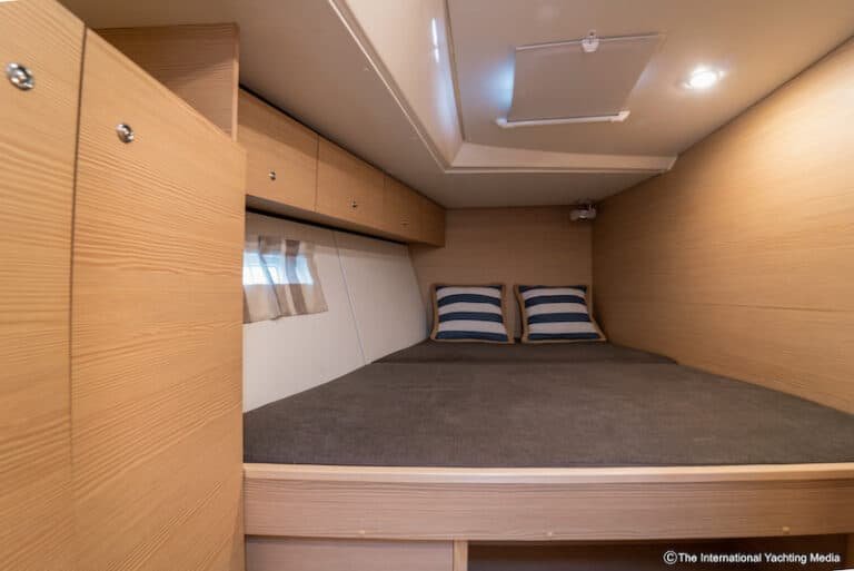 Cabina de proa Kufner 54 Cabina de proa Kufner 54