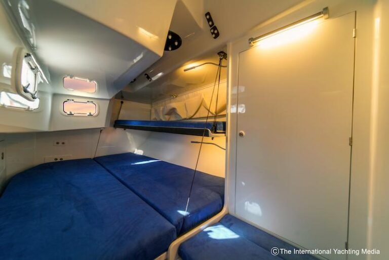 Neo 430 Roma aft cabin Neo 430 Roma aft cabin