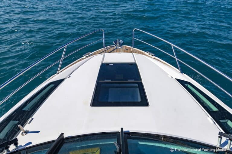 Flipper 900 ST bow Flipper 900 ST bow