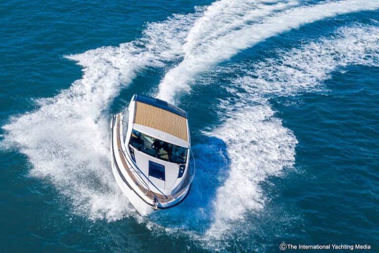 Flipper 900 ST turns Flipper 900 ST turns
